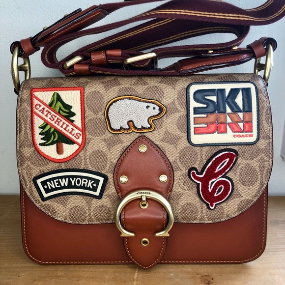 S⭕️LD‼️Coach Beat Shoulder Bag In Signature Canvas With Patches - Picture 2 of 12